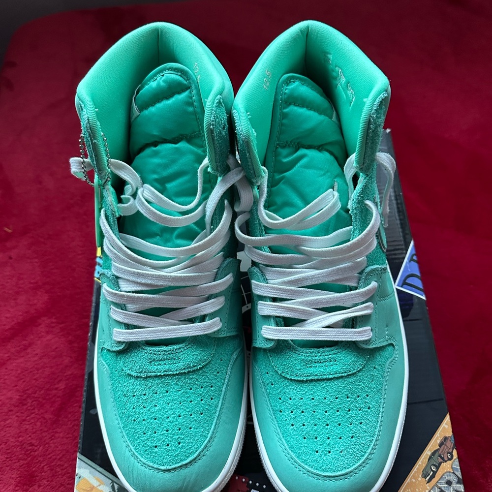 Nike Jordan Air Ship PE SP
Corporate Got 'Em